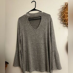 Heather Gray V-Neck bell sleeve top 14/16
